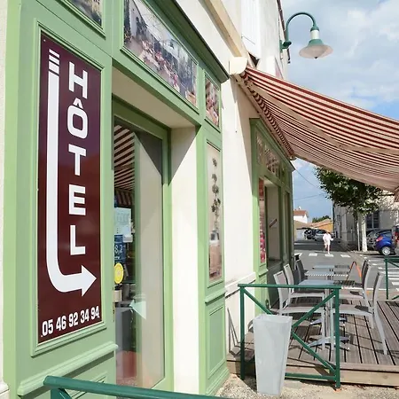 ホテル オテル レストラン ル リオン ドール 2*